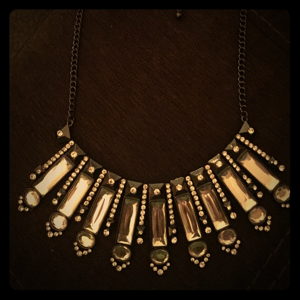Black metal & Crystal Necklace